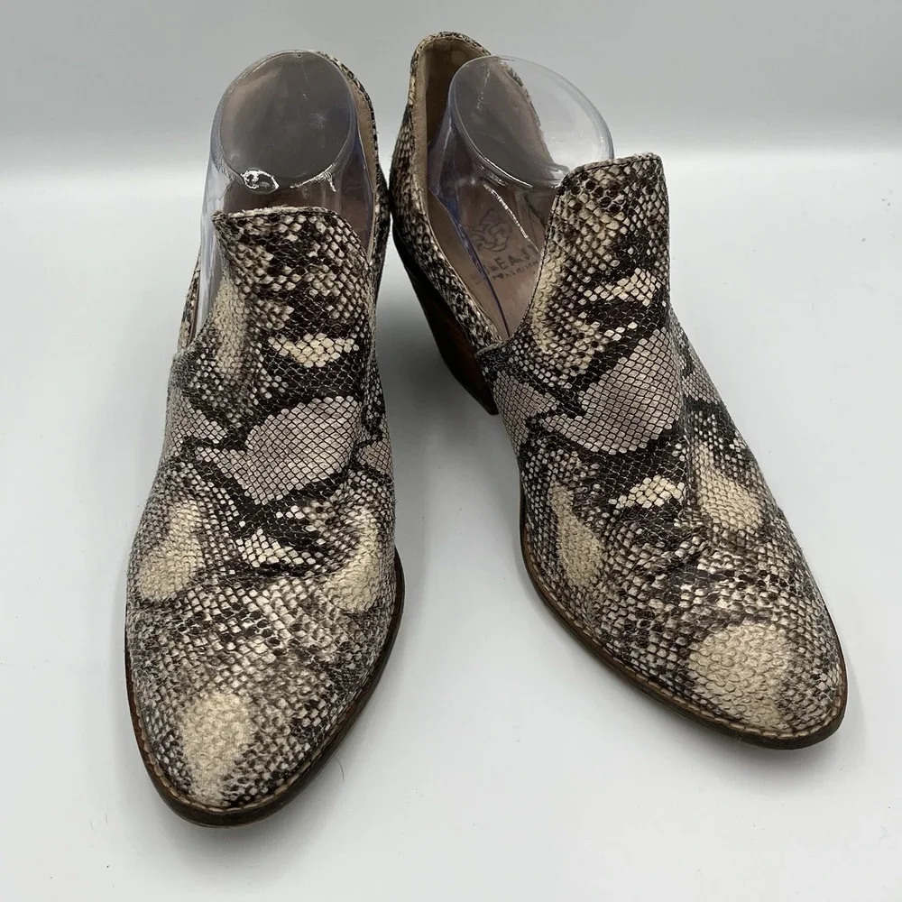 Beast Fashion Snakeskin Gray Cream Size 10 Slip On Booties Western Edgy Festival